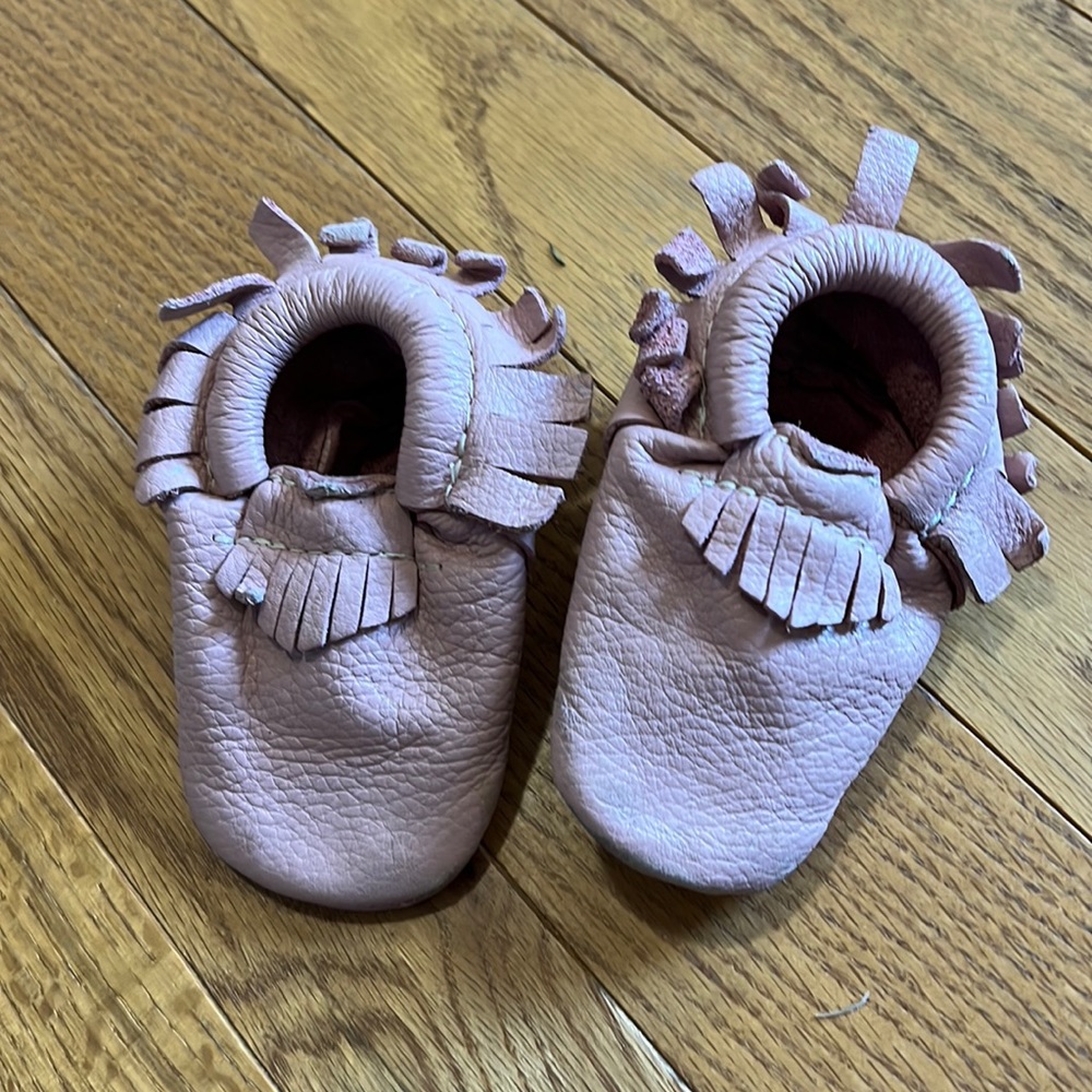 Freshly picked leather fringe moccasin size 3